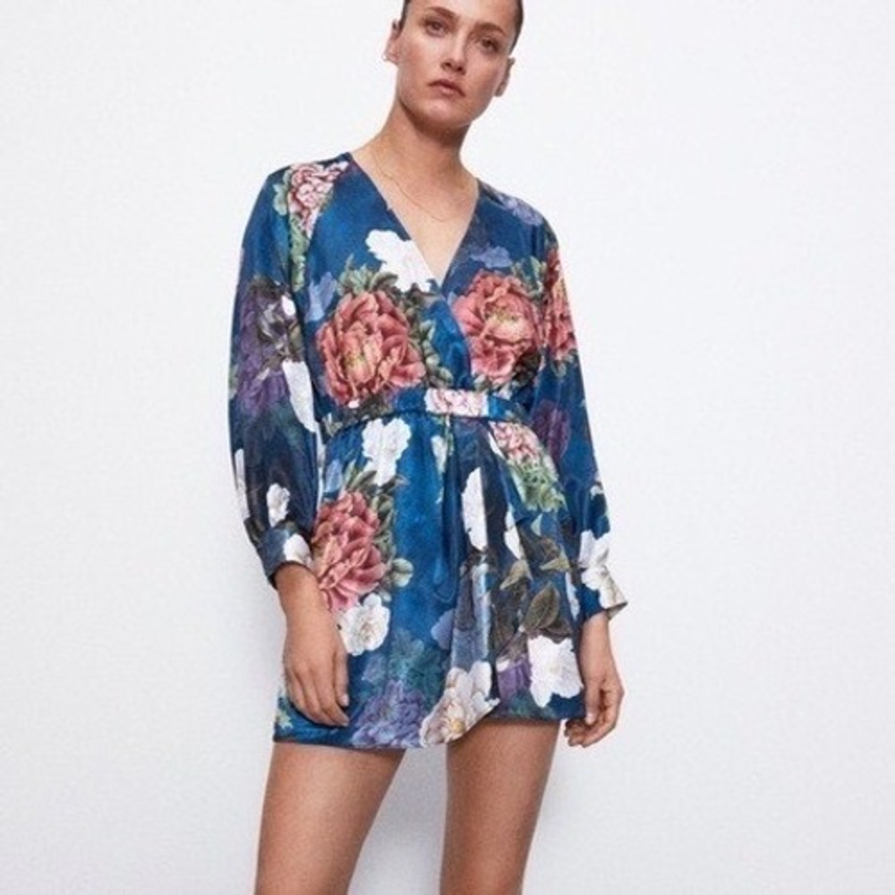 NWT Zara Short Floral Satin Effect Jumpsuit Womens L Blue Multi Color Botanical